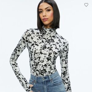 Alice + Olivia DELAINA TURTLENECK TOP NWT MEDIUM Black & White print